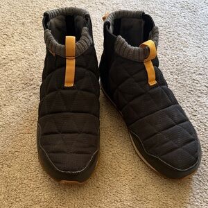Teva Black Quilted women’s Shoes